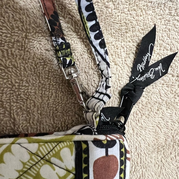 NWOT Vera Bradley Cocoa Moss full size zippered wallet / wristlet - Picture 2 of 5
